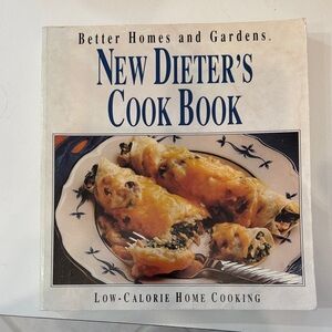 Better Homes And Gardens New Dieter's Cook Book - White and Blue Cover